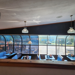 The restaurant could not keep cool during the summer